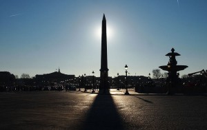 Place-Concorde-Paris-Sonnenuhr