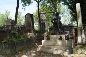 Statue Friedhof Pere Lachaise