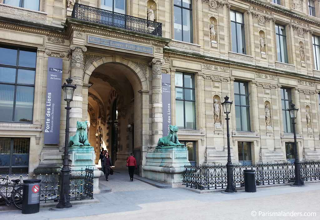 Eingang Porte des Lions Louvre