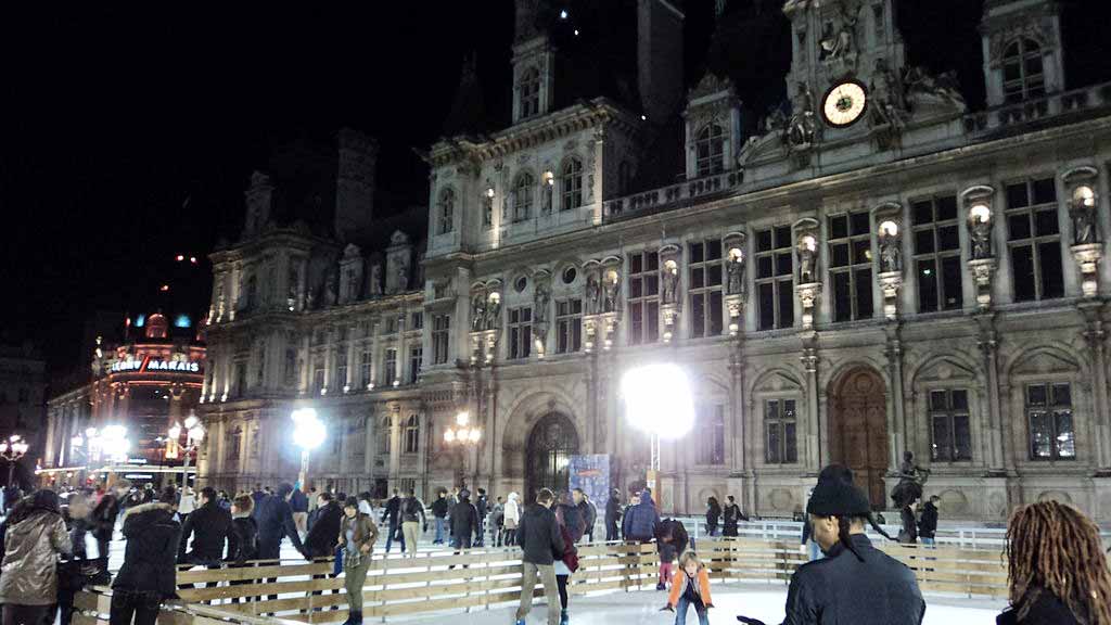 Schlittschuhlaufbahn Paris Weihnachten