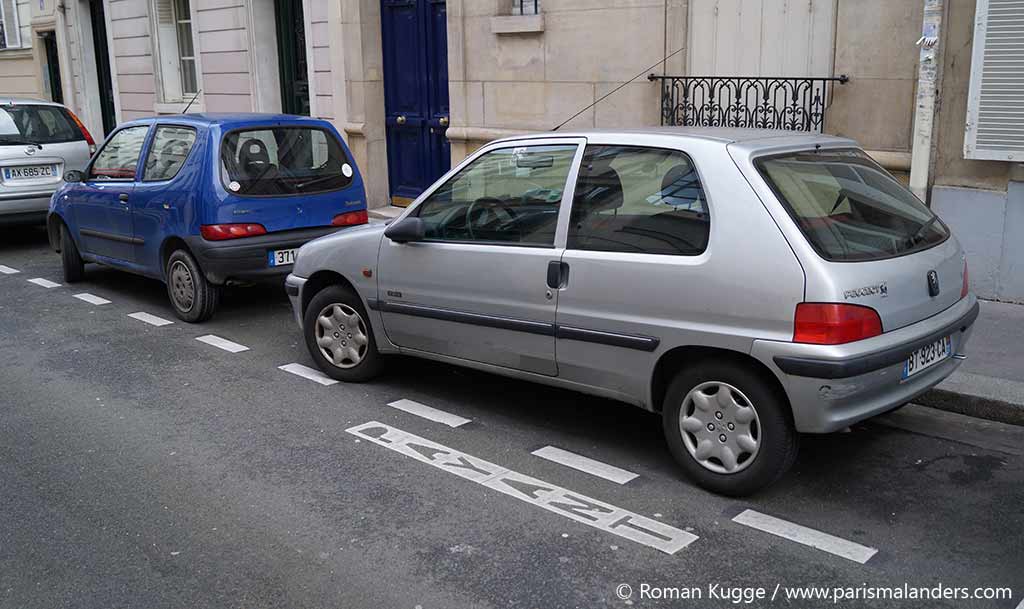 Parkplatz Paris Strassenrand