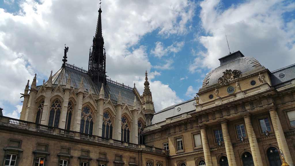 Sainte Chapelle Paris Aussen