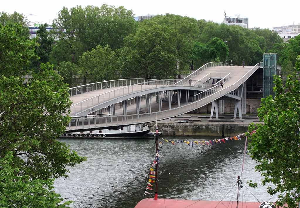 Brücke Passerelle Simone de Beauvoir Paris