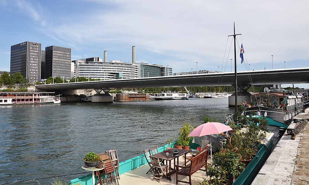 Brücke Pont Charles de Gaulle in Paris