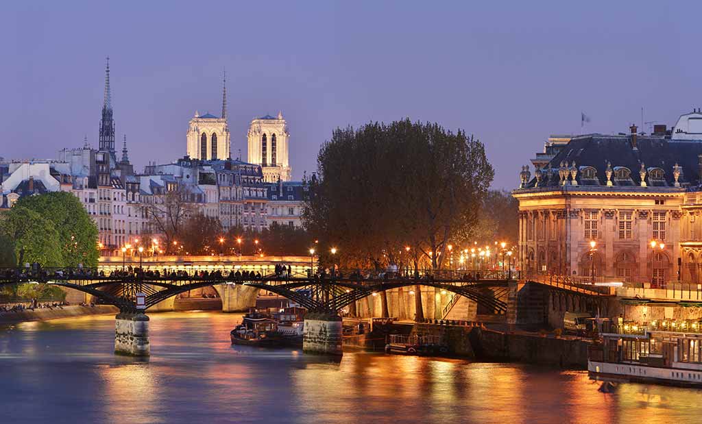 Brücke Pont des Arts in Paris