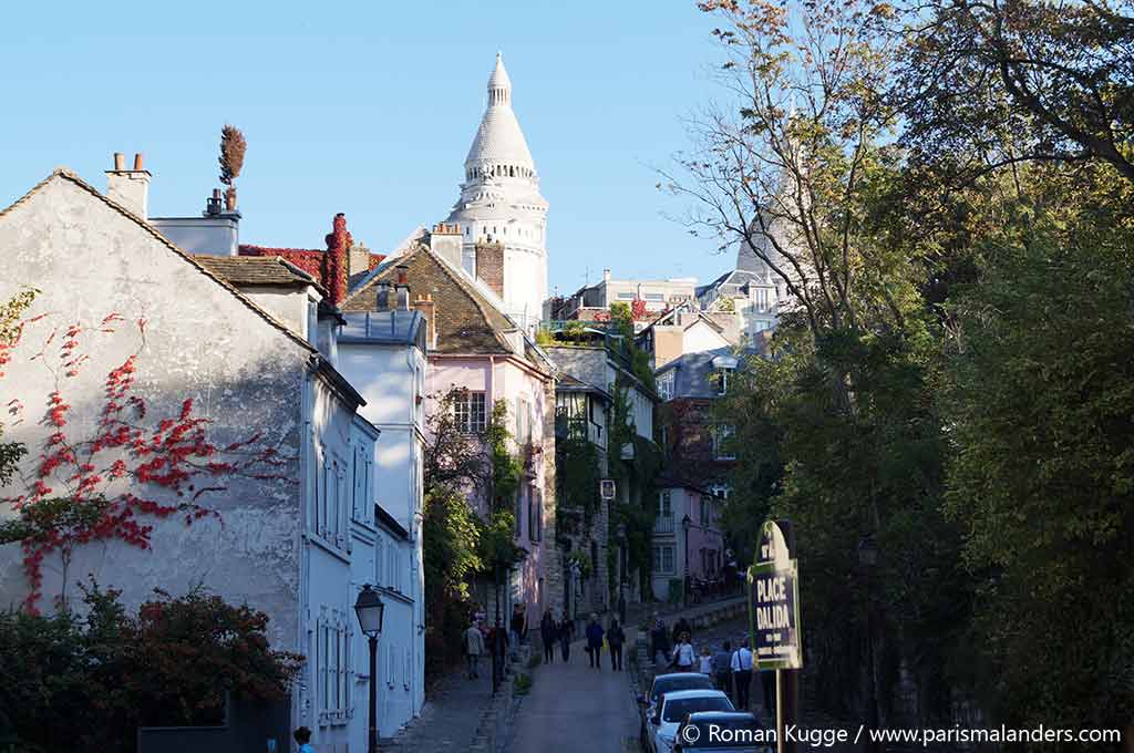 Platz-Place Dalida in Paris Montmartre