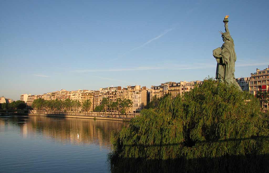 Freiheitsstatue Paris Sonnenuntergang