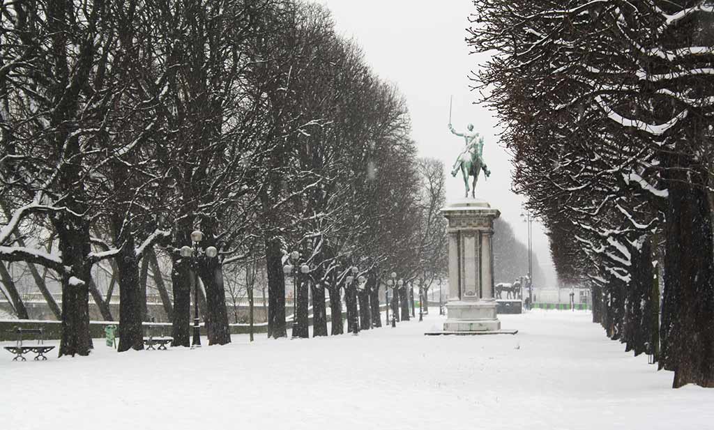 Paris im Schnee Februar