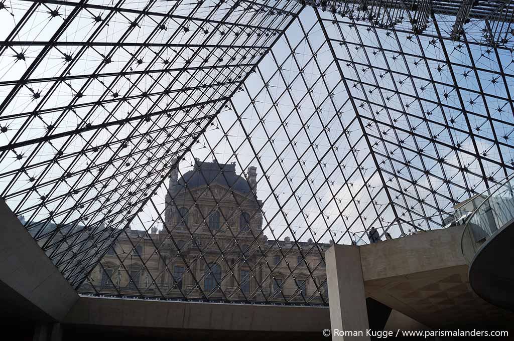 Pyramide Louvre Werk des Teufels 666