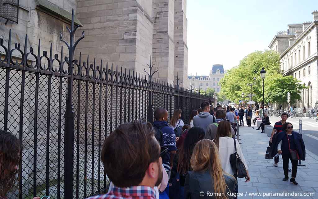 Wartezeiten Warteschlange Türme Notre Dame